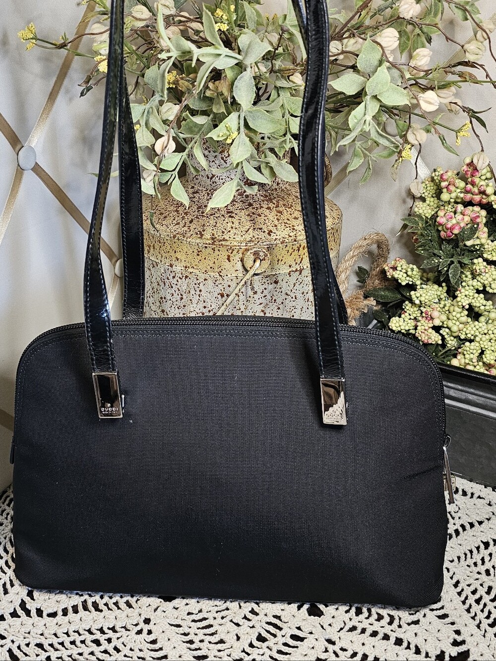 Gucci Vintage black canvas shoulder bag from the Tom Ford era